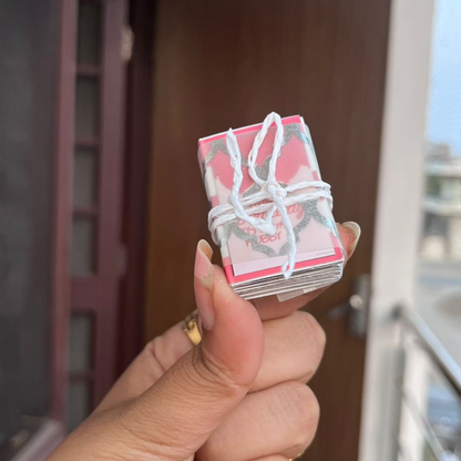 Tin Mini Album With 14 Photos
